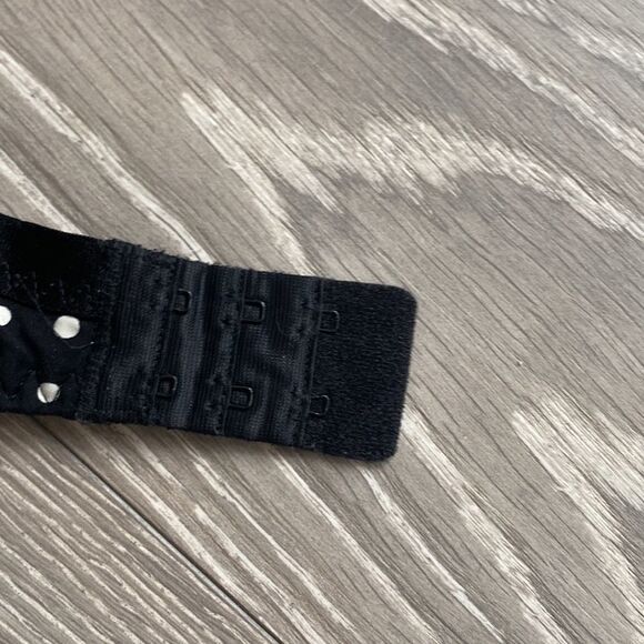 Wireless lace polkadot bralette 32E - Picture 3 of 5